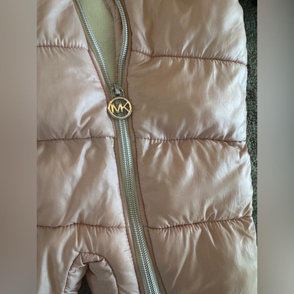 Baby girls Michael Kors baby bunting outfit 0-6 months - Picture 3 of 4